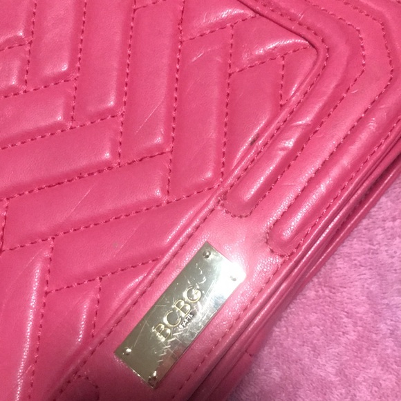 Cute hot pink bcbg purse - Picture 2 of 6